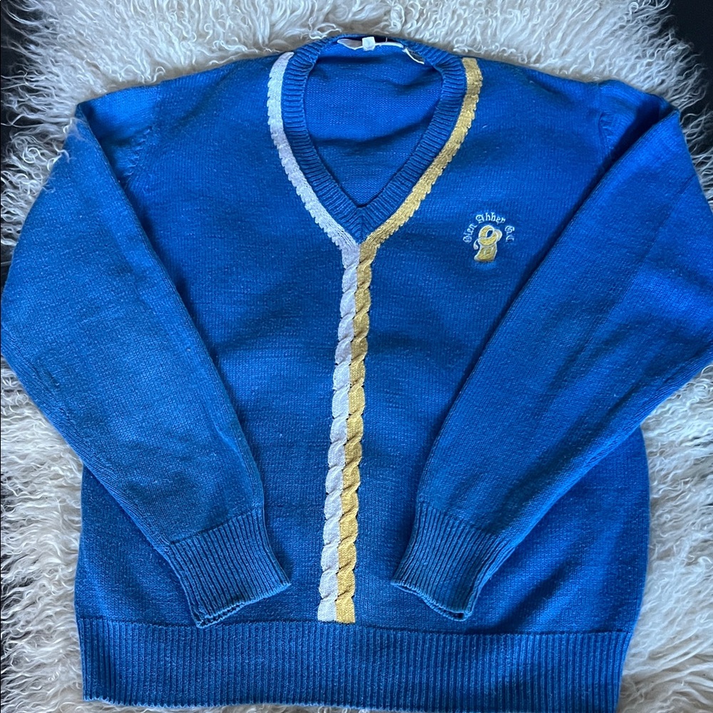 Vintage Glen Abbey Golf Course Sweater in Pre-Loved Great Condition